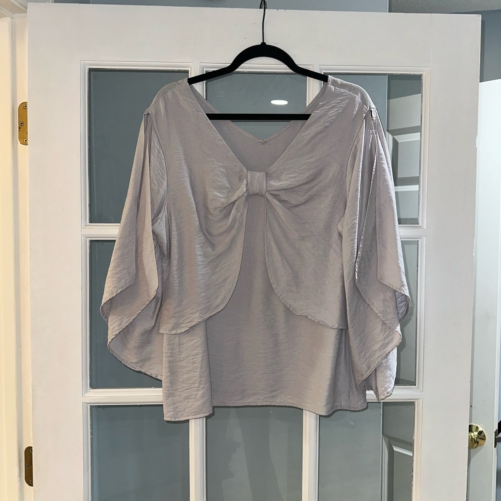 Mai Soli Anthropologie Women's Size M Gray Bow Top Blouse Shirt 3/4 Sleeve New
